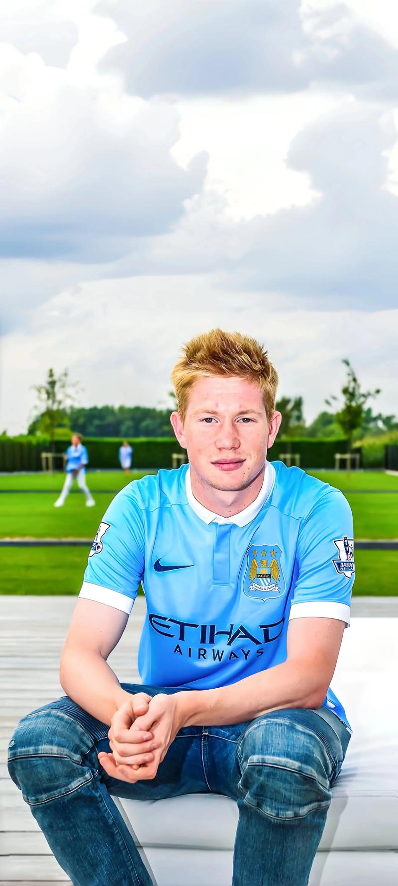 索尔斯克亚：02年欧冠半决赛我错失绝佳机会，基恩见我就提它