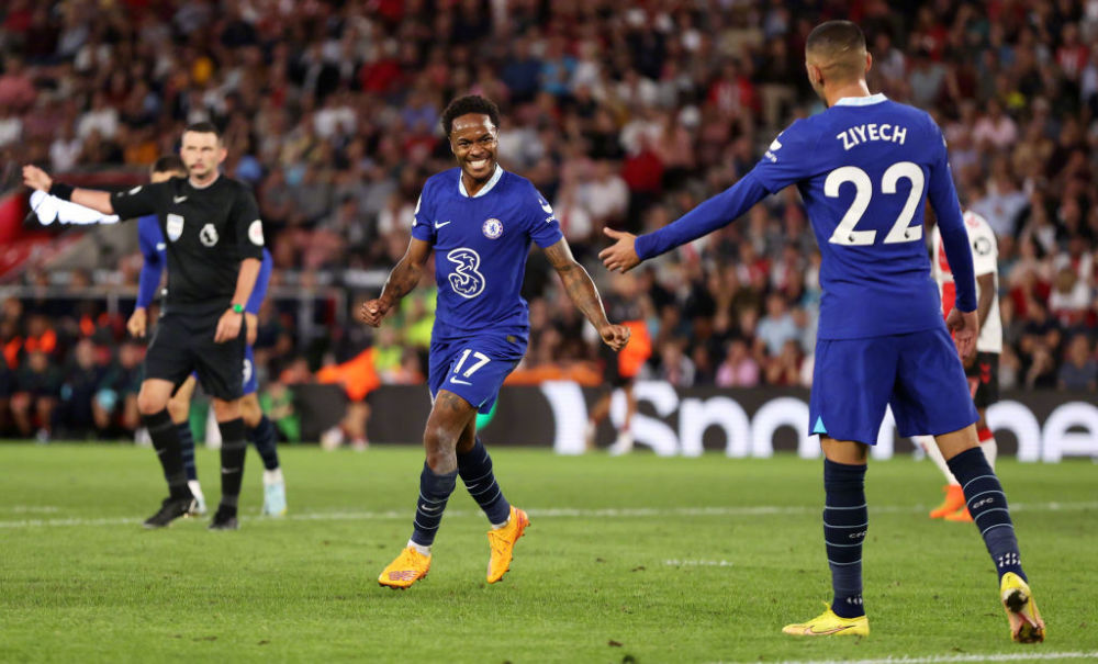 德州游骑兵队在 2021 年休赛期豪掷 5 亿美元签下西米恩与席格